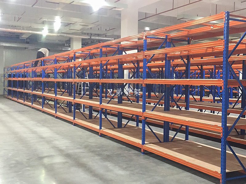 設(shè)計(jì)倉儲倉庫貨架優(yōu)先選擇那種方案