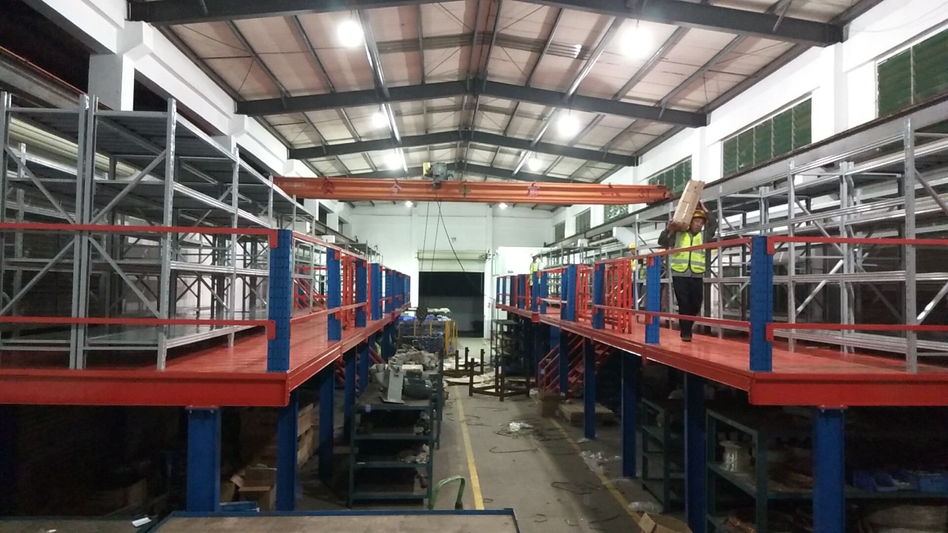 閣樓平臺的設計--深圳貨架廠